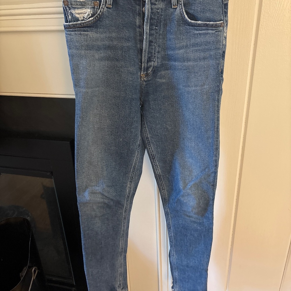 Straight leg worn in jeans